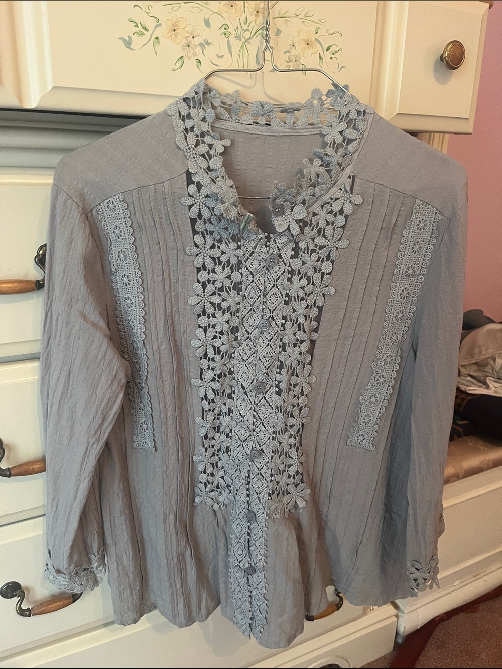 POL pale blue Lace-Trim Smocked Front Blouse S